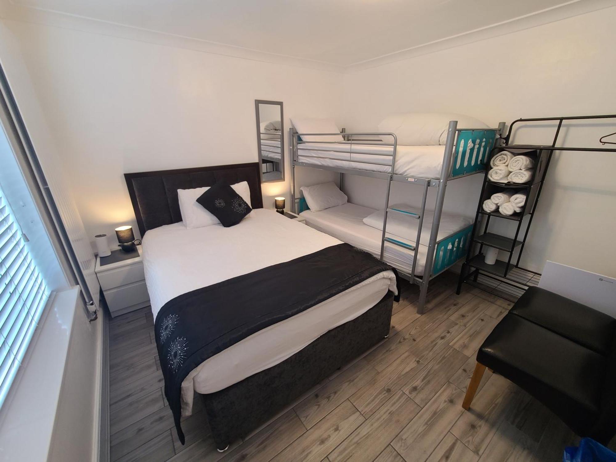 Gatwick Rooms-Travel Service-Airport Parking Ifield Exteriér fotografie