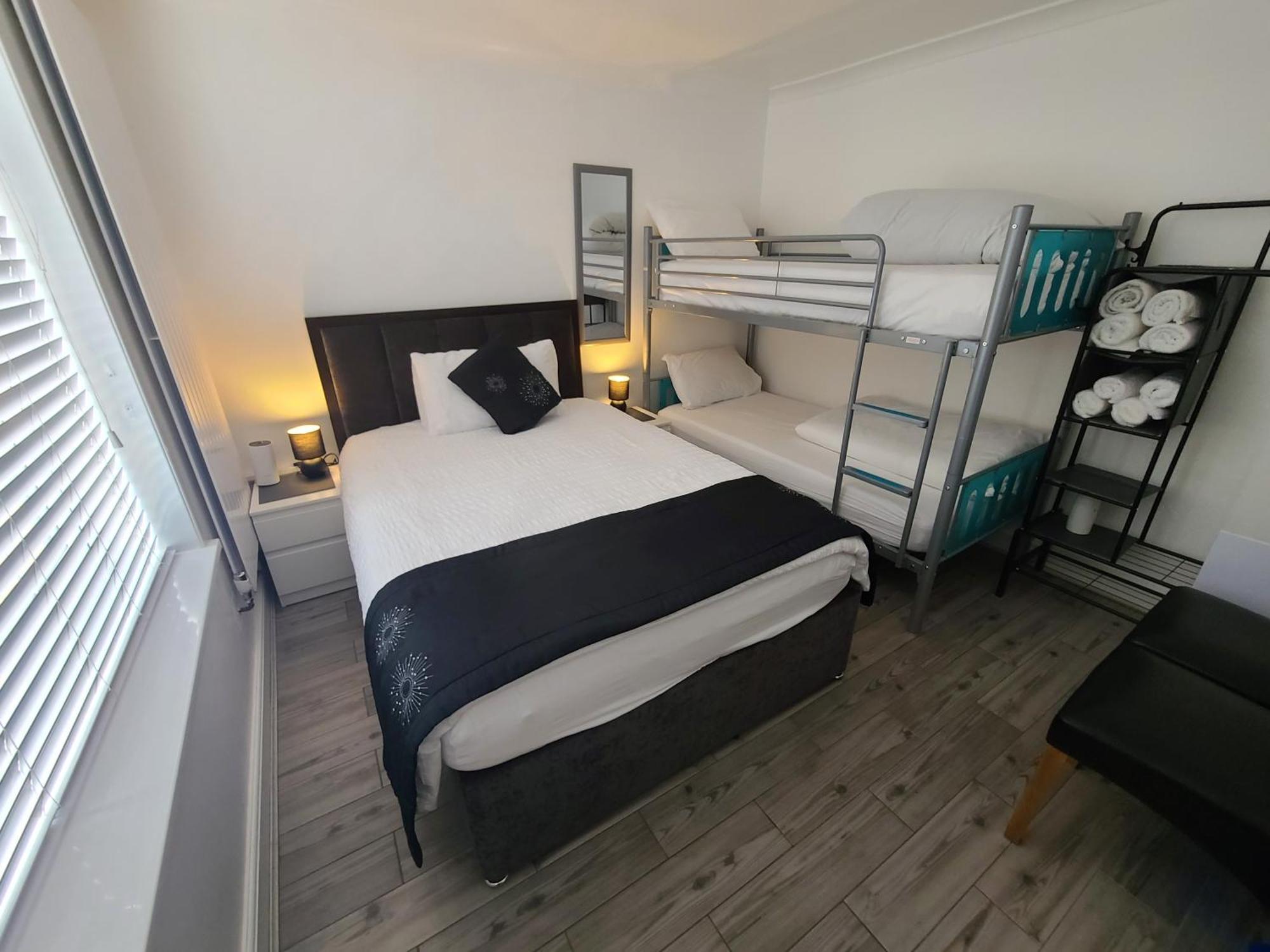 Gatwick Rooms-Travel Service-Airport Parking Ifield Exteriér fotografie