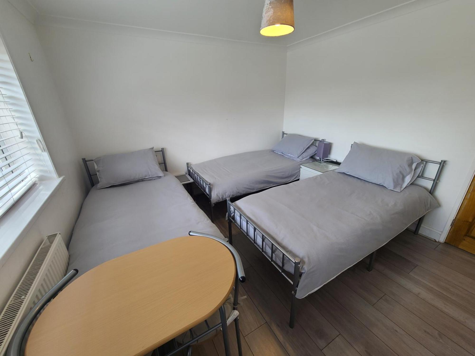 Gatwick Rooms-Travel Service-Airport Parking Ifield Exteriér fotografie